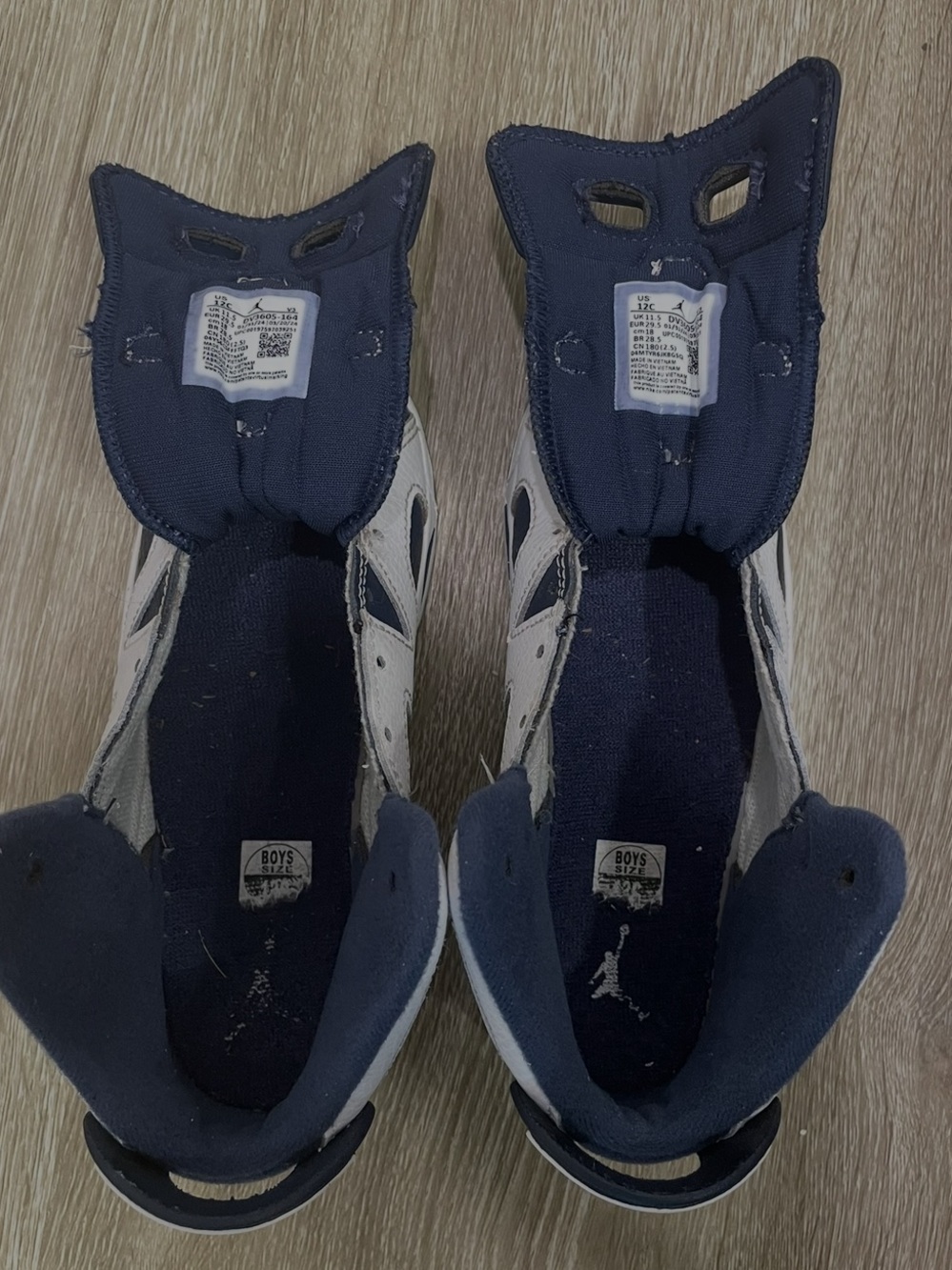 EUC Jordan Kids Navy and White High-Top Sneakers Size 12c - Picture 11 of 13